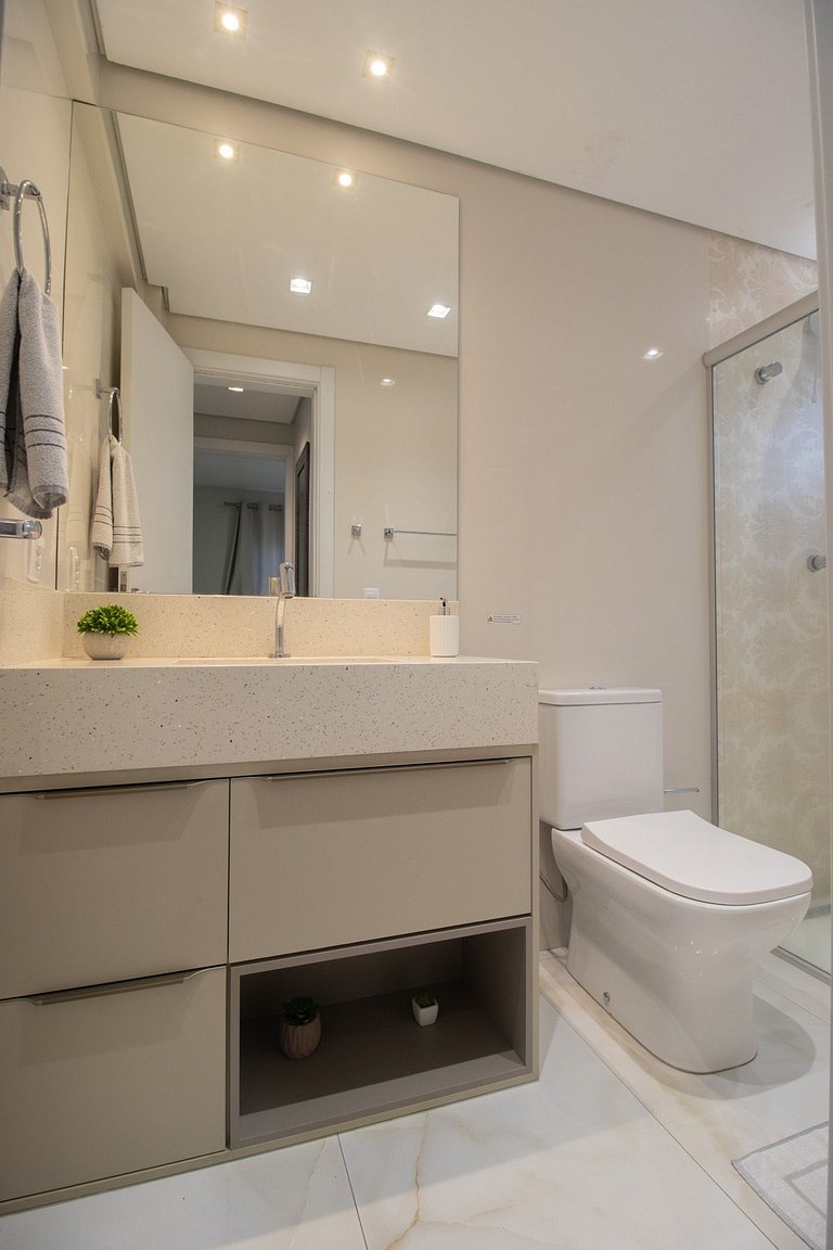 PIT62 - 2 Dorm, Aconchegante, Garagem, Central