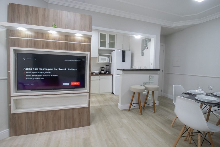 LAS72 - Av. Central, 2 Dorm, Tv Smart, Wi-Fi