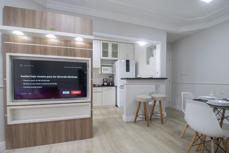 LAS72 - Av. Central, 2 Dorm, Tv Smart, Wi-Fi