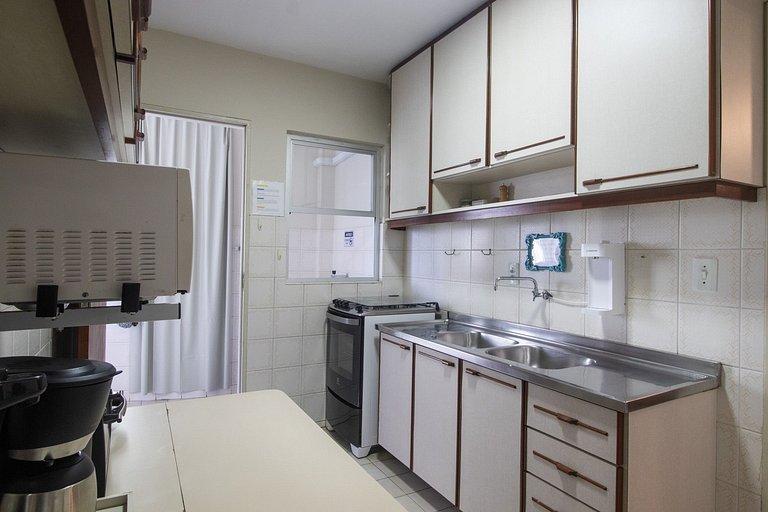 PRG111 - 4 Dorm, Climatizado, Próx a Av. Brasil