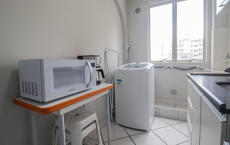 CLR82 - Calçadão, 1 Dorm Climatizado, Garagem