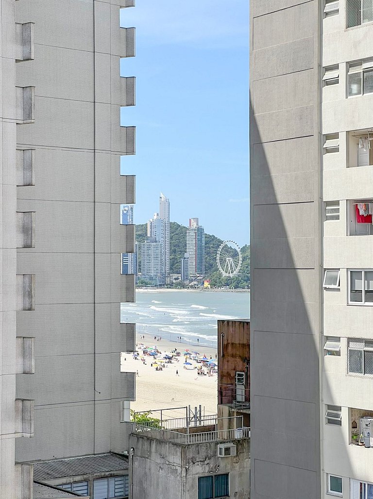 CLR82 - Calçadão, 1 Dorm Climatizado, Garagem