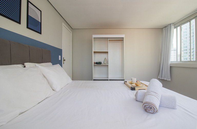 CLR82 - Calçadão, 1 Dorm Climatizado, Garagem