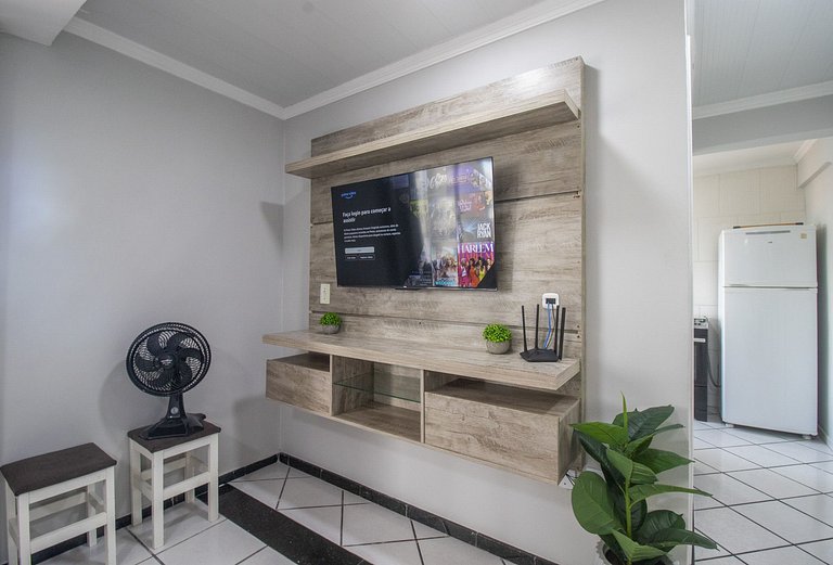 CLR82 - Calçadão, 1 Dorm Climatizado, Garagem