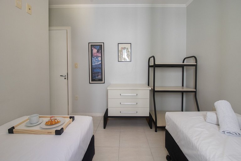 ATP42 - 2 Suítes, Garagem, Churrasqueira na sacada