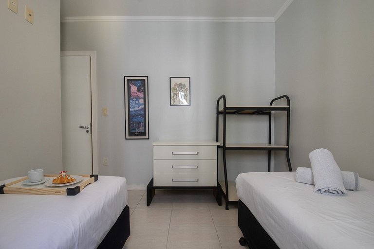 ATP42 - 2 Suítes, Garagem, Churrasqueira na sacada