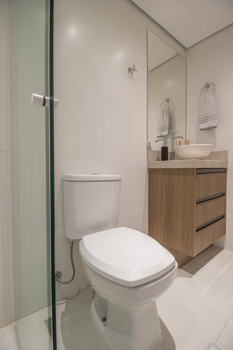 SLE72 - 2 Dorm, Climatizado, Smart TV, Barra Sul