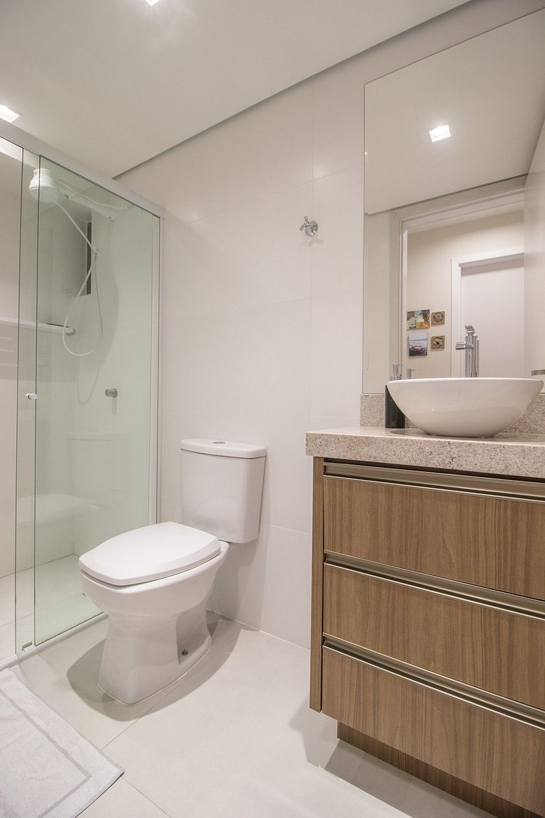 SLE72 - 2 Dorm, Climatizado, Smart TV, Barra Sul