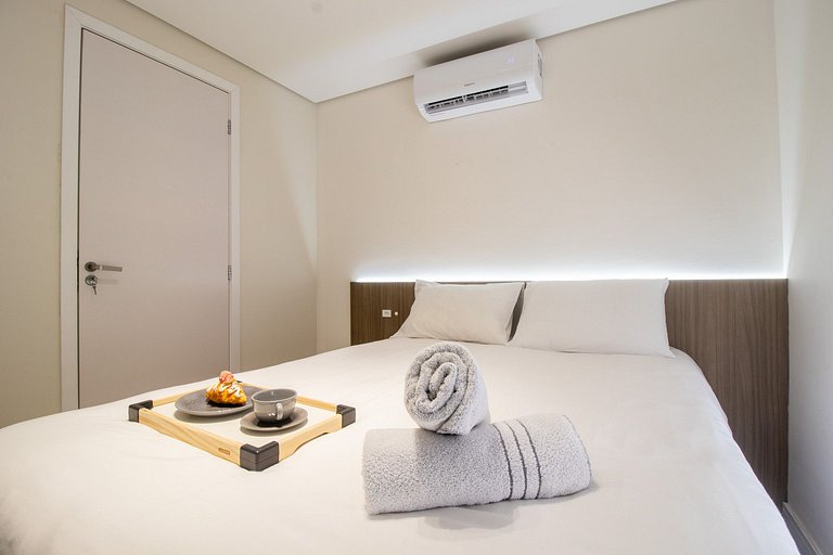 SLE72 - 2 Dorm, Climatizado, Smart TV, Barra Sul