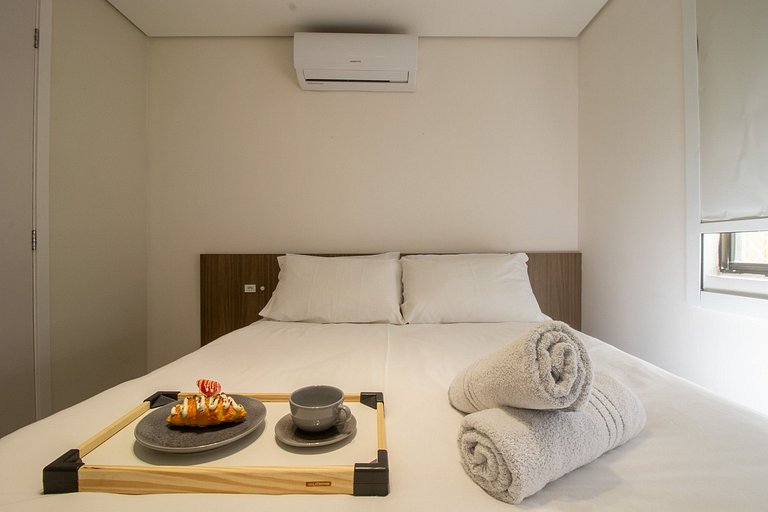 SLE72 - 2 Dorm, Climatizado, Smart TV, Barra Sul