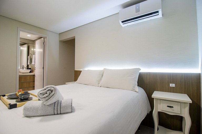 SLE72 - 2 Dorm, Climatizado, Smart TV, Barra Sul