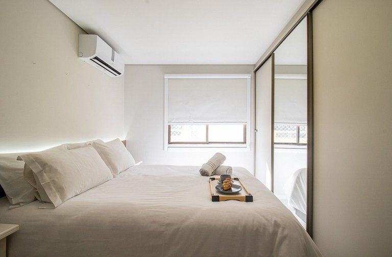 SLE72 - 2 Dorm, Climatizado, Smart TV, Barra Sul