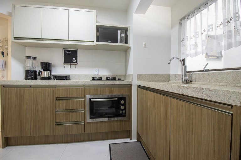 SLE72 - 2 Dorm, Climatizado, Smart TV, Barra Sul