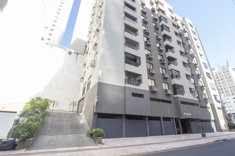 SLE72 - 2 Dorm, Climatizado, Smart TV, Barra Sul