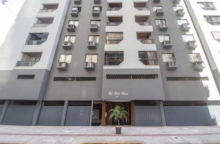 SLE72 - 2 Dorm, Climatizado, Smart TV, Barra Sul