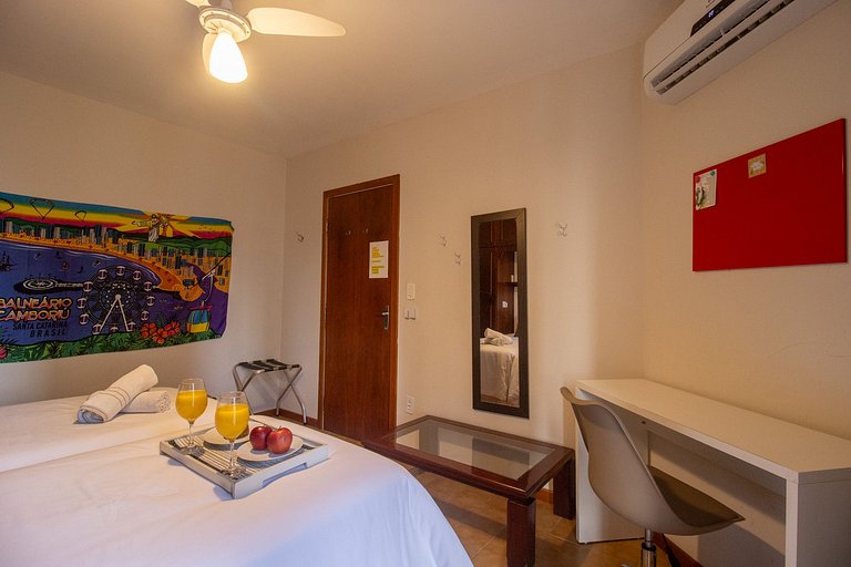 PRG111 - 4 Dorm, Climatizado, Próx a Av. Brasil