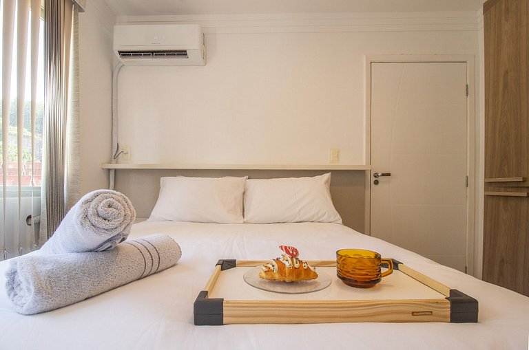 PRV55 - Próx. Roda Gigante, Climatizado, 2 Dorm