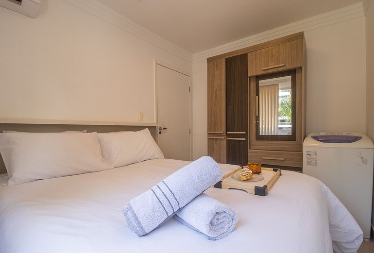 PRV55 - Próx. Roda Gigante, Climatizado, 2 Dorm