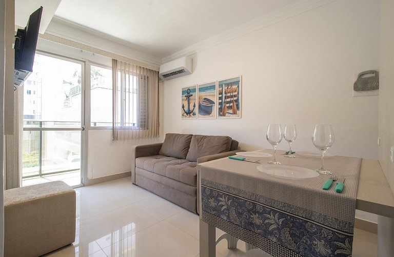 PRV55 - Próx. Roda Gigante, Climatizado, 2 Dorm