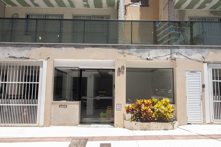 PRV55 - Próx. Roda Gigante, Climatizado, 2 Dorm