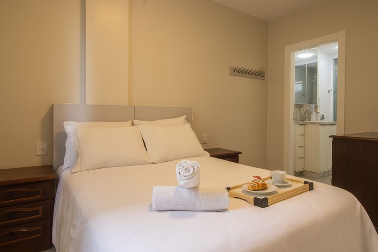 EGM61 - 3 Dorm, Vista Lateral do Mar, 2 Vagas