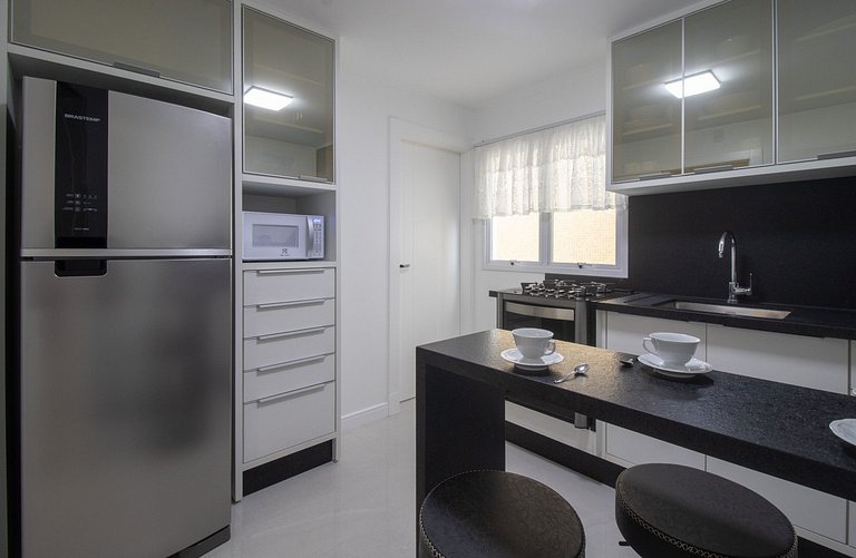 EGM61 - 3 Dorm, Vista Lateral do Mar, 2 Vagas