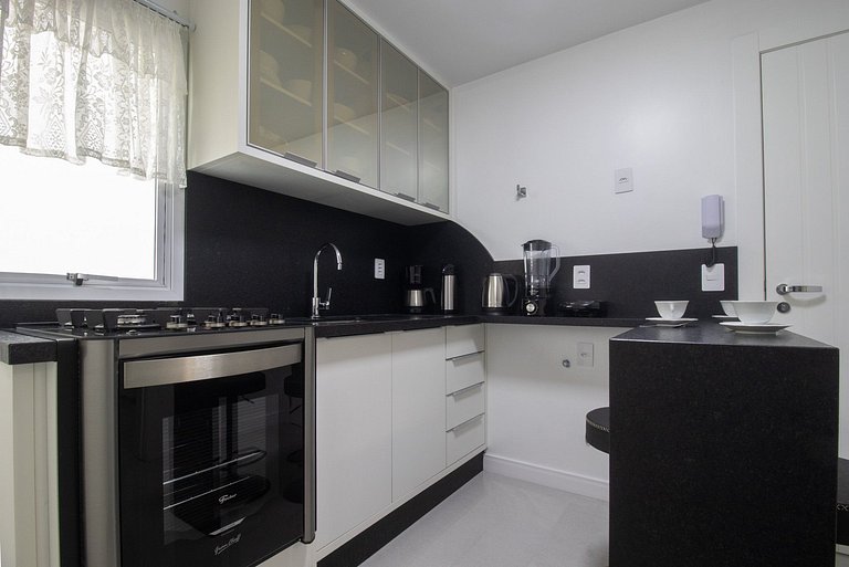 EGM61 - 3 Dorm, Vista Lateral do Mar, 2 Vagas