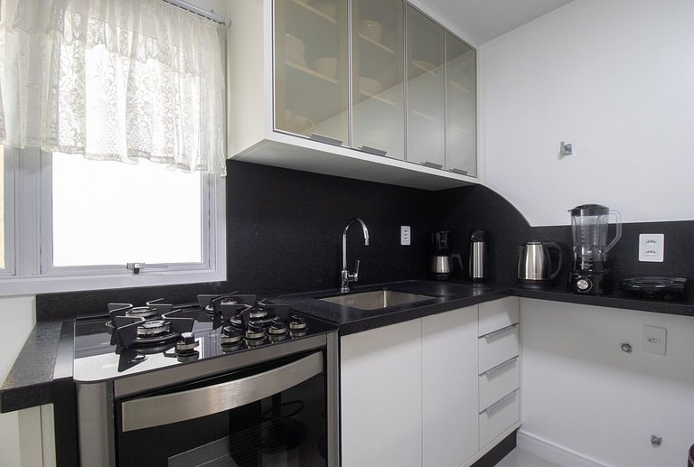 EGM61 - 3 Dorm, Vista Lateral do Mar, 2 Vagas