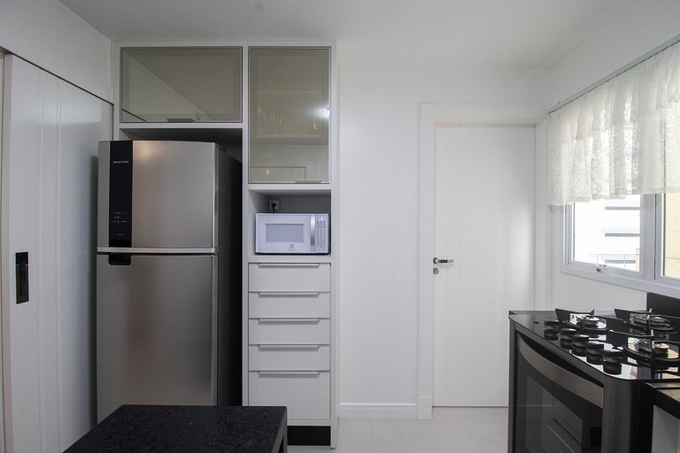 EGM61 - 3 Dorm, Vista Lateral do Mar, 2 Vagas