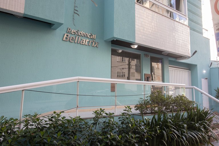 BLX72 - 2 Dorm, Churrasqueira, Garagem, Wi-fi