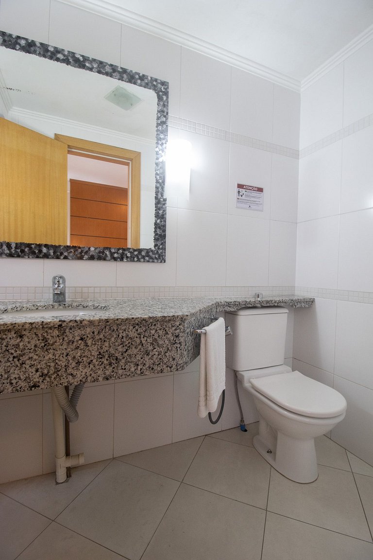 CS99 - Piscina, Flat, Smart TV, Garagem