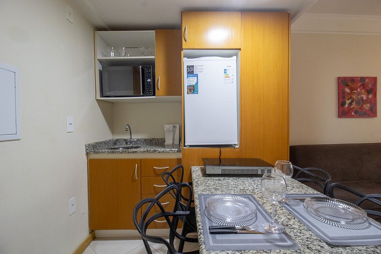 CS99 - Piscina, Flat, Smart TV, Garagem