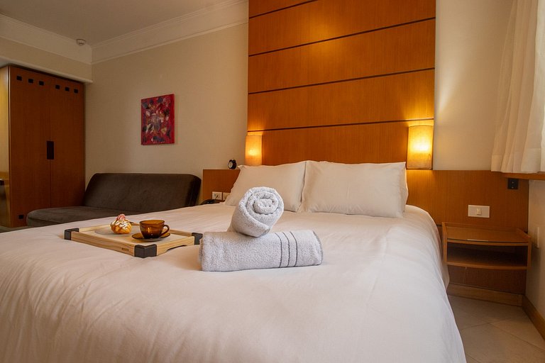 CS99 - Piscina, Flat, Smart TV, Garagem