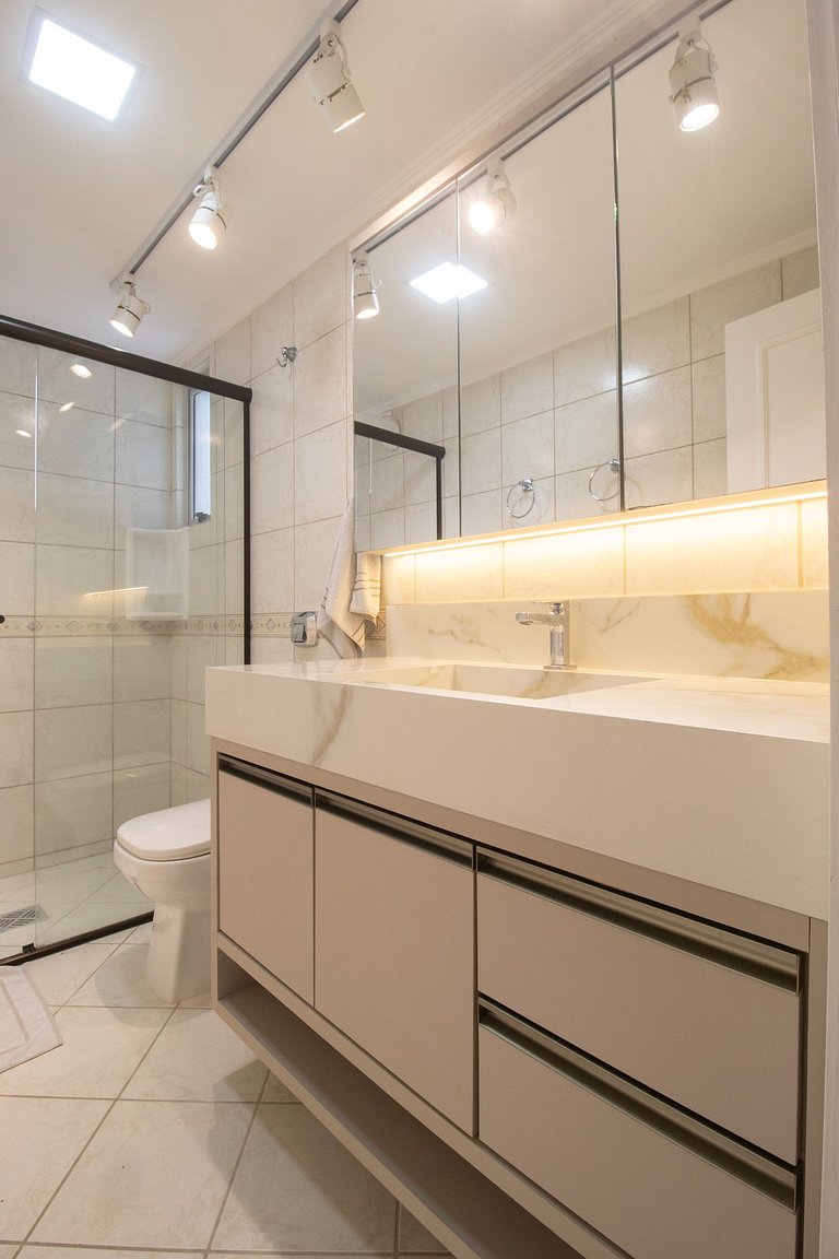 AMR15 - Quadra Mar, 3 Dorm Climatizados, Garagem