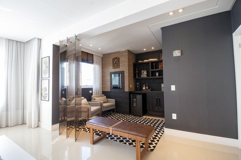 CDP132 - 3 Suítes, Climatizado, TV Smart, 3 Vagas