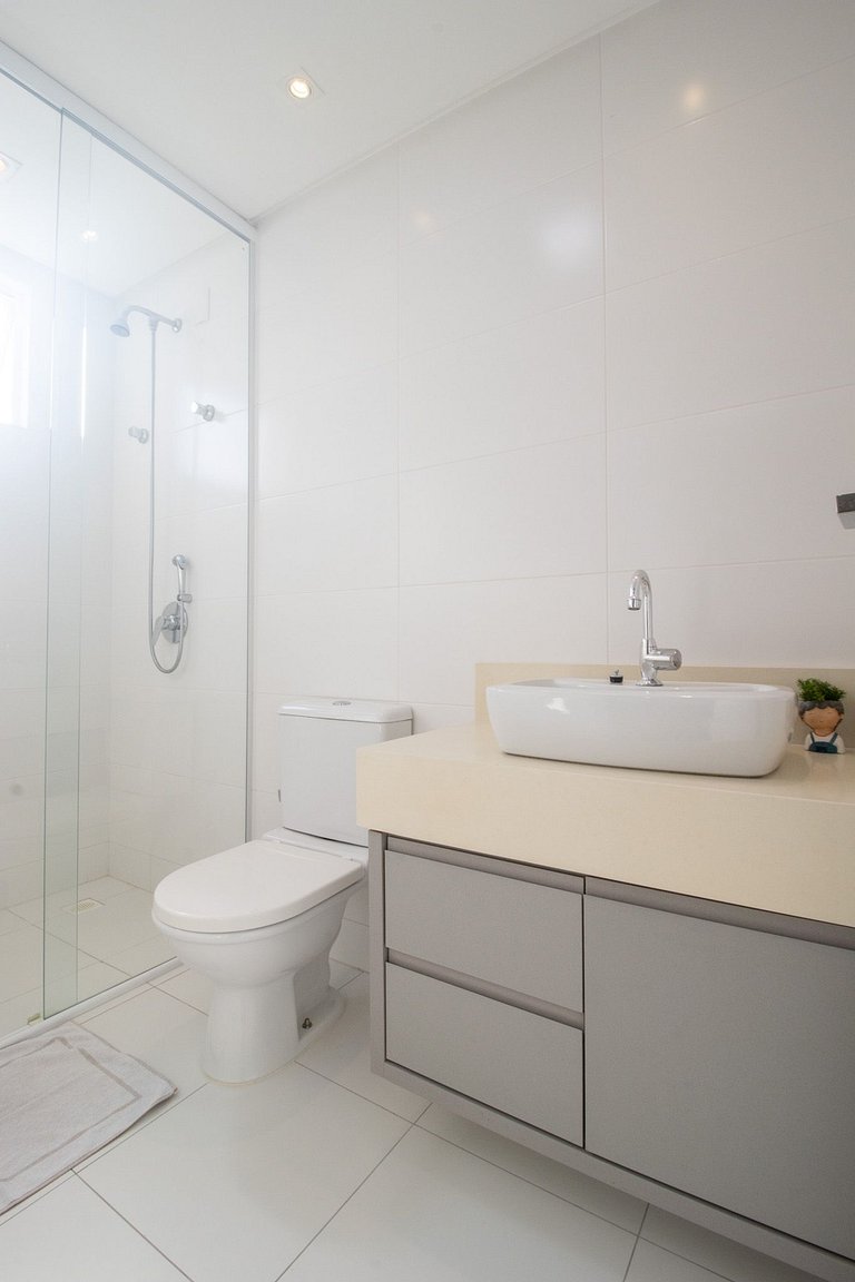 CDP132 - 3 Suítes, Climatizado, TV Smart, 3 Vagas