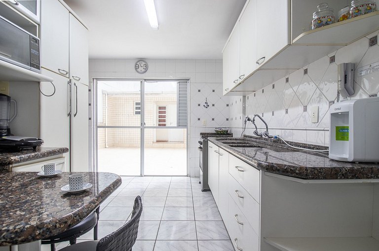 ANC11 - Amplo, Quadra Mar, 4 Suítes, Churrasqueira