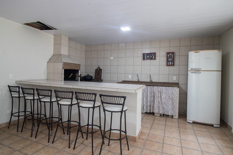 ANC11 - Amplo, Quadra Mar, 4 Suítes, Churrasqueira