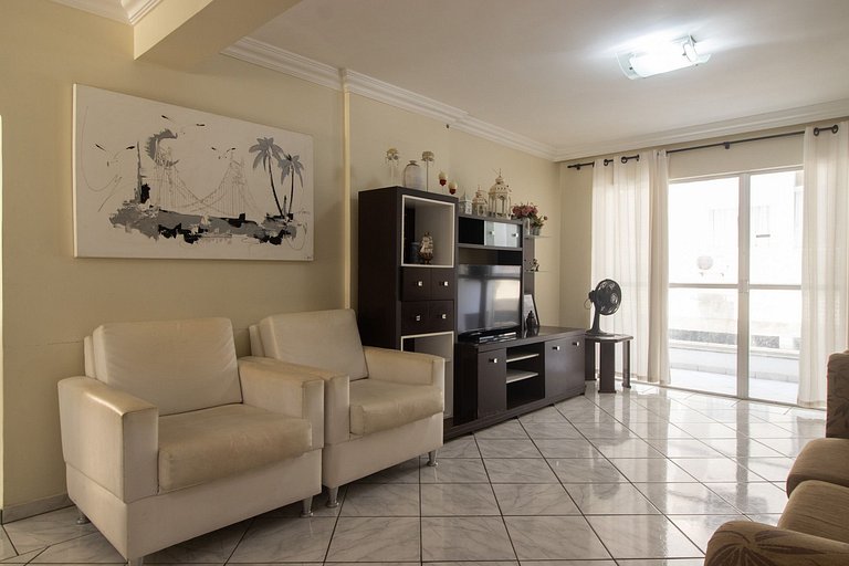 ANC11 - Amplo, Quadra Mar, 4 Suítes, Churrasqueira