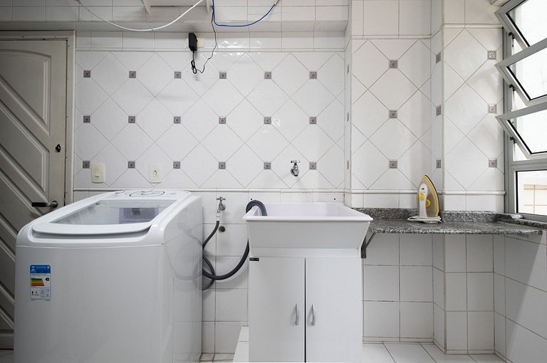 ANC11 - Amplo, Quadra Mar, 4 Suítes, Churrasqueira