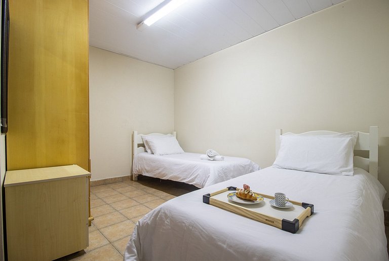 ANC11 - Amplo, Quadra Mar, 4 Suítes, Churrasqueira