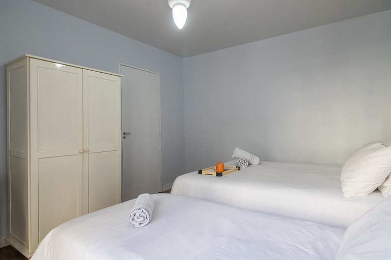 PRG13 - 4 Dorm, Climatizado, Garagem, Wi-Fi