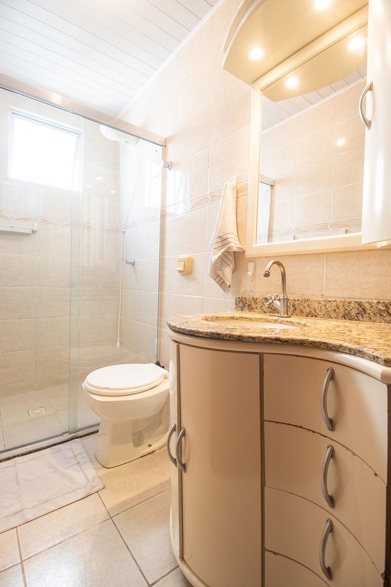 MNT51 - Churrasq, Climatizado, 2 Dorm, Garagem