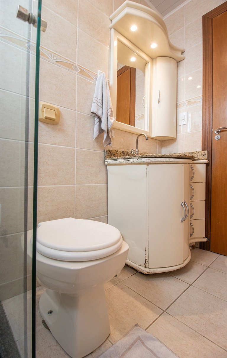 MNT51 - Churrasq, Climatizado, 2 Dorm, Garagem