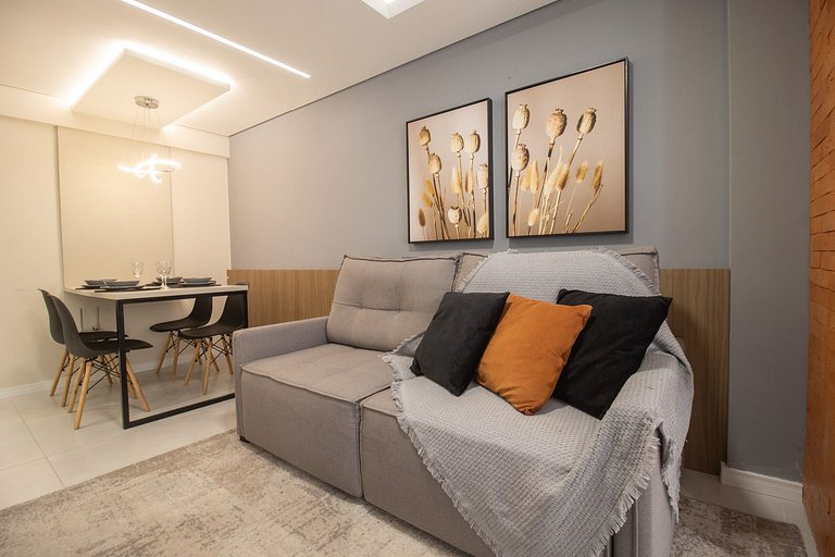 SLE72 - 2 Dorm, Climatizado, Smart TV, Barra Sul