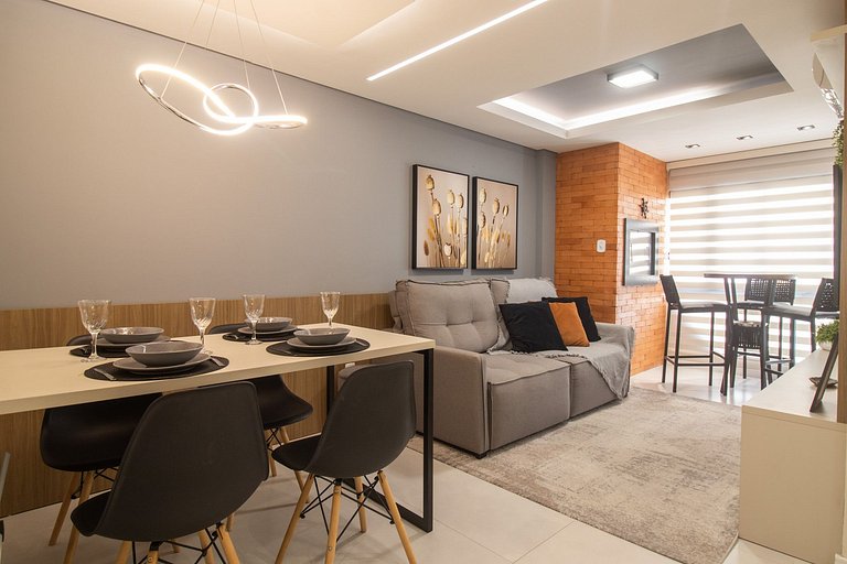 SLE72 - 2 Dorm, Climatizado, Smart TV, Barra Sul