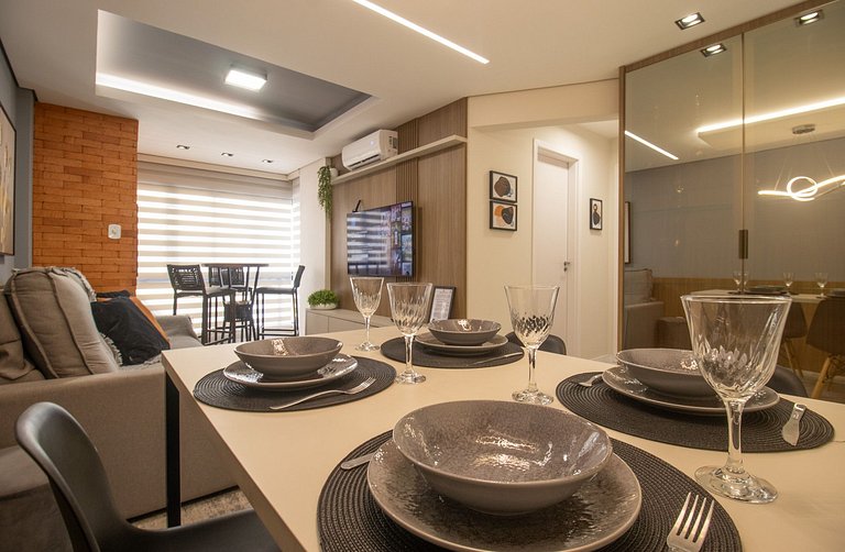 SLE72 - 2 Dorm, Climatizado, Smart TV, Barra Sul