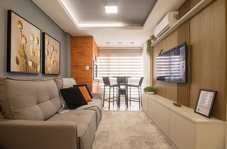 SLE72 - 2 Dorm, Climatizado, Smart TV, Barra Sul