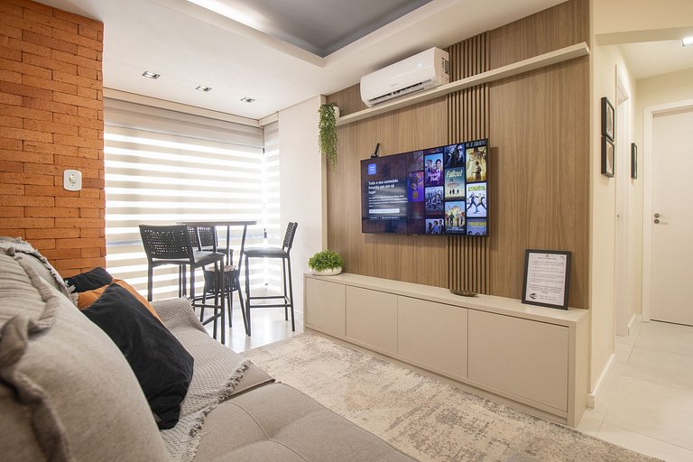 SLE72 - 2 Dorm, Climatizado, Smart TV, Barra Sul
