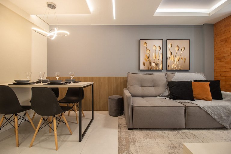 SLE72 - 2 Dorm, Climatizado, Smart TV, Barra Sul